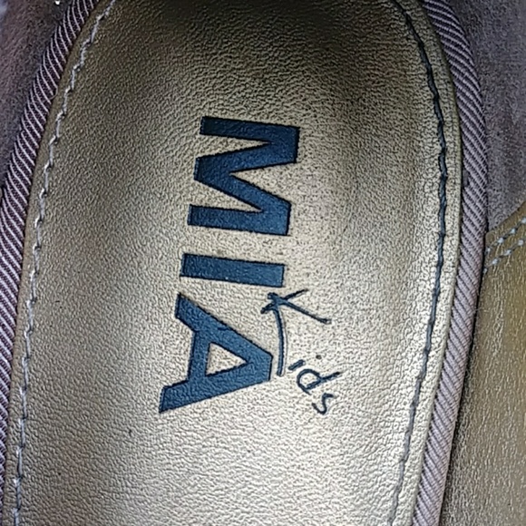 Heels - Picture 4 of 5